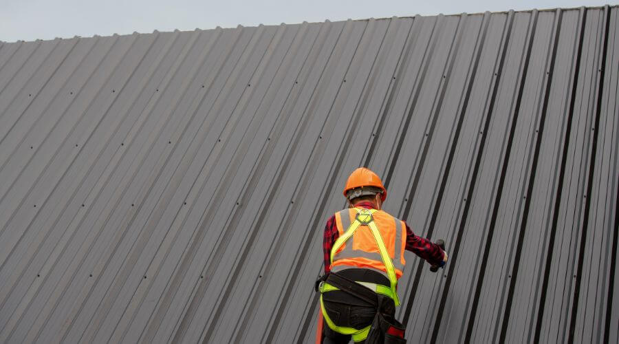 Professional gutter cleaning in Maxbass, ND
